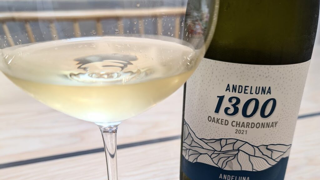 アンデルーナシャルドネ　ワイン　グラス